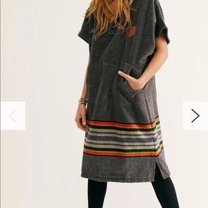 Slowtide Ranger Poncho S/M Purchased on FreePeople.com New with Tags
